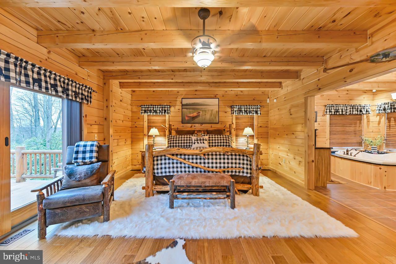 SPLIT ROCK - Residential