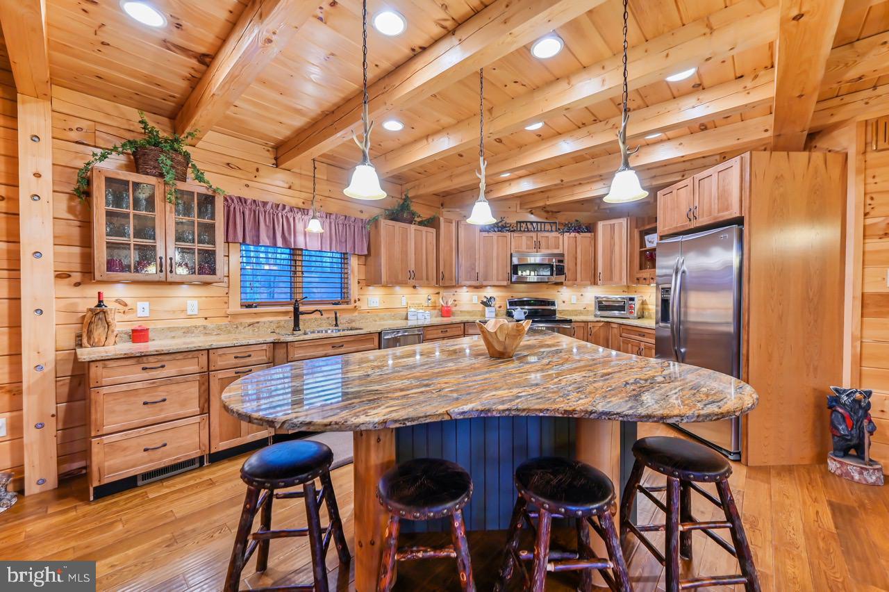 SPLIT ROCK - Residential