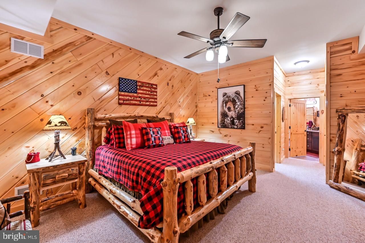 SPLIT ROCK - Residential