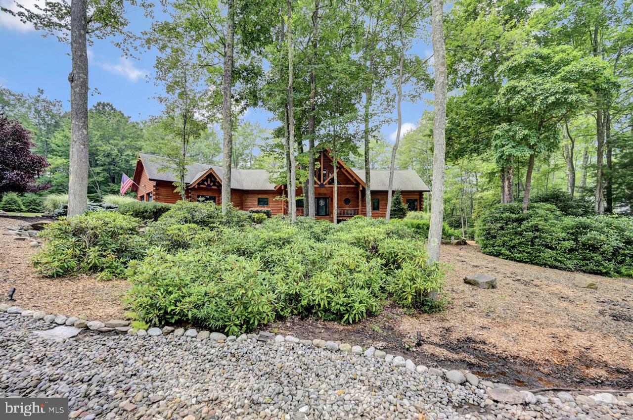 SPLIT ROCK - Residential