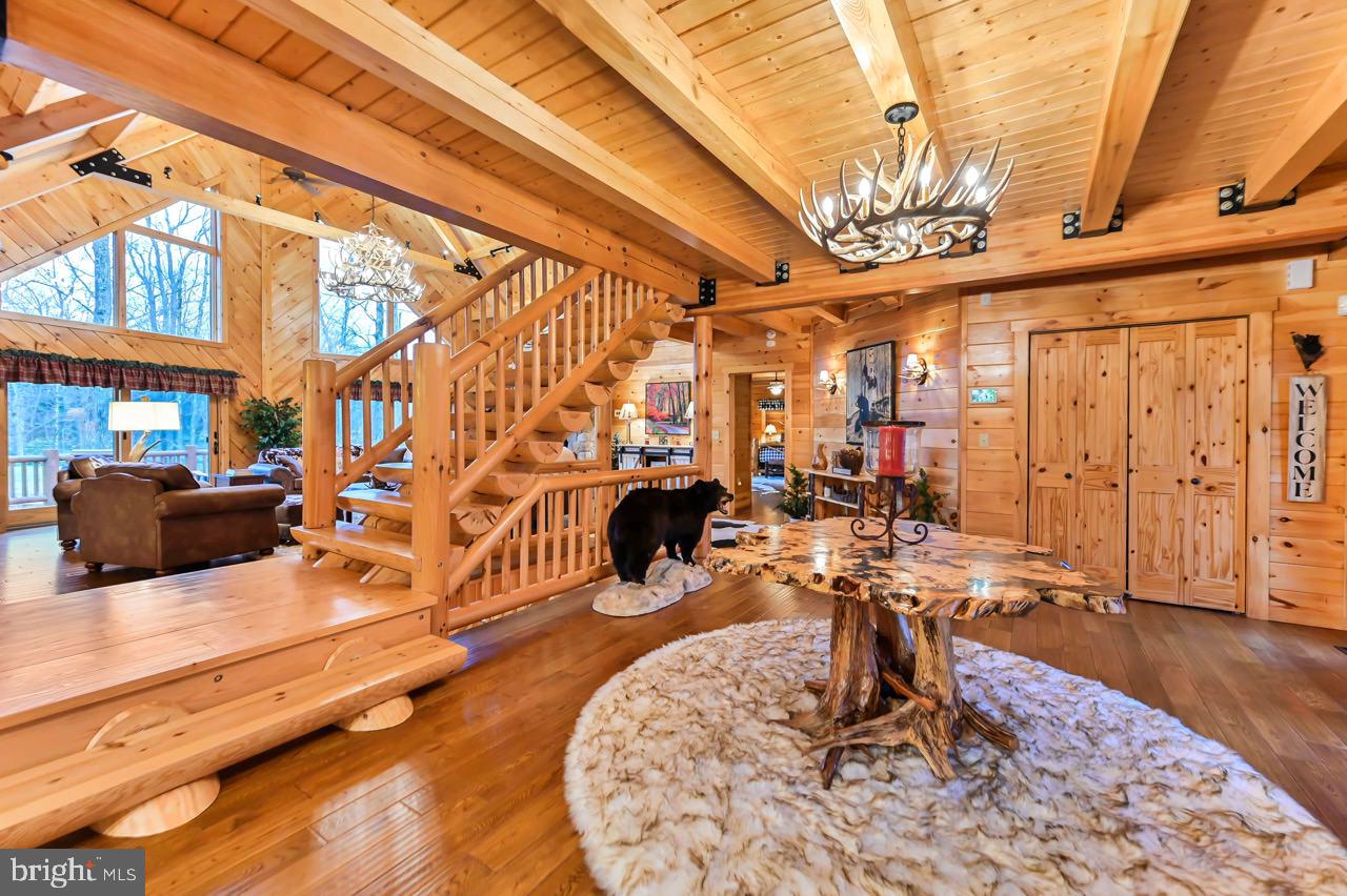 SPLIT ROCK - Residential