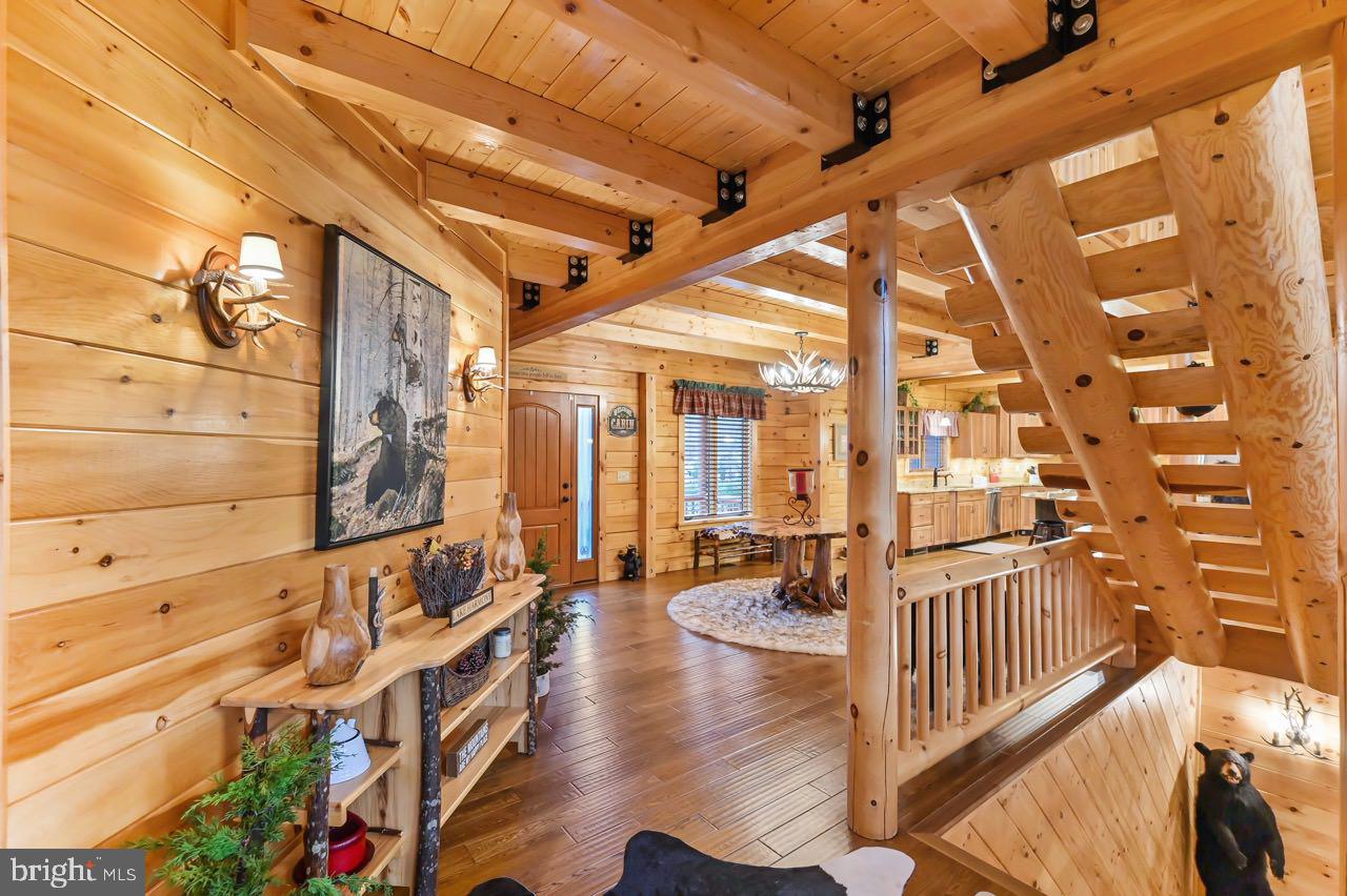 SPLIT ROCK - Residential