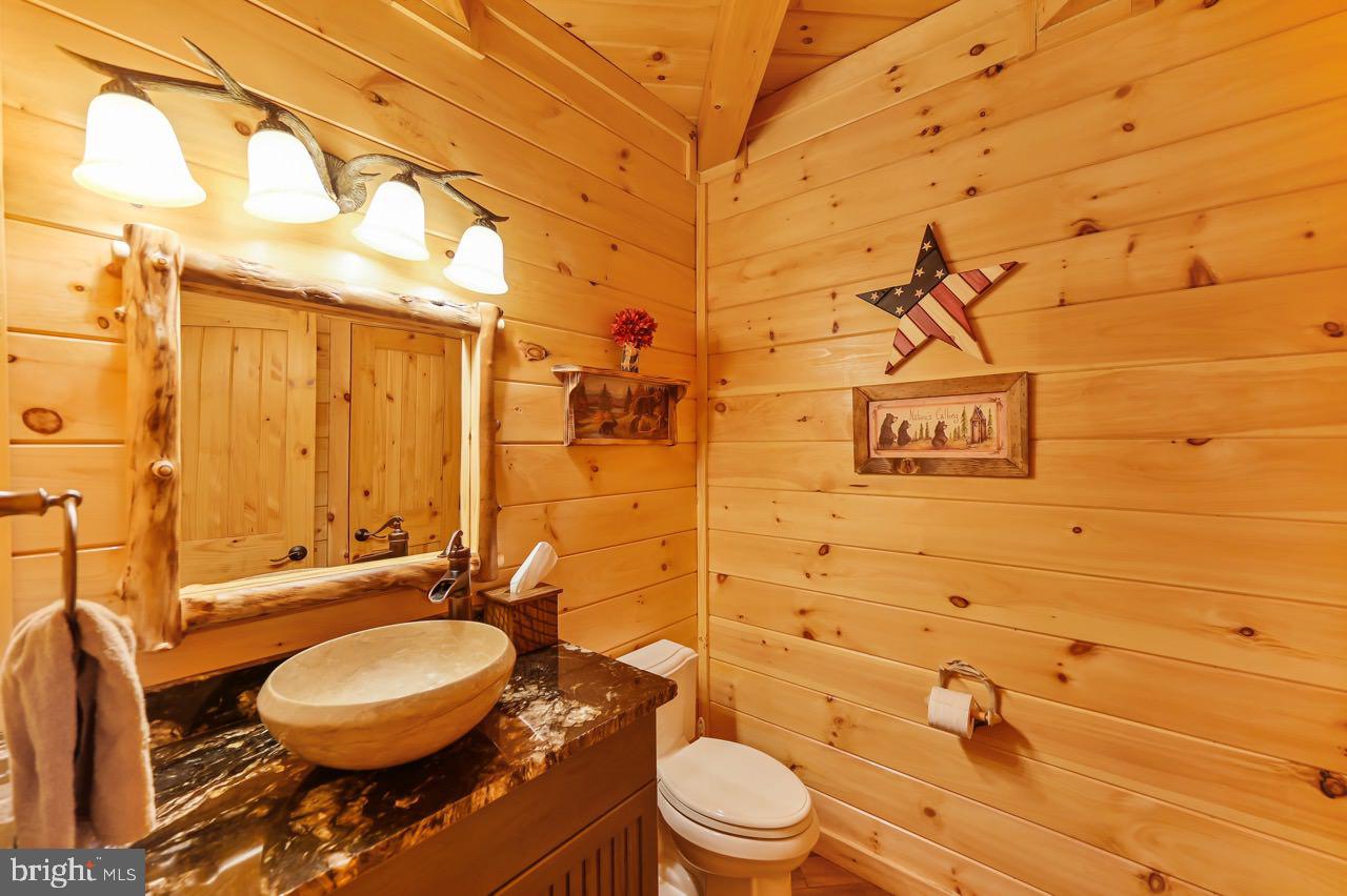 SPLIT ROCK - Residential