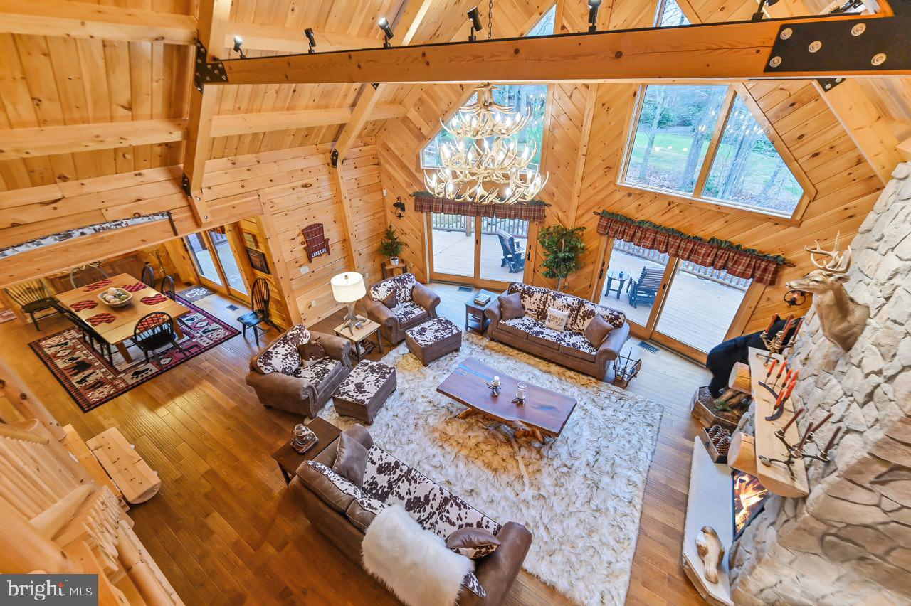 SPLIT ROCK - Residential