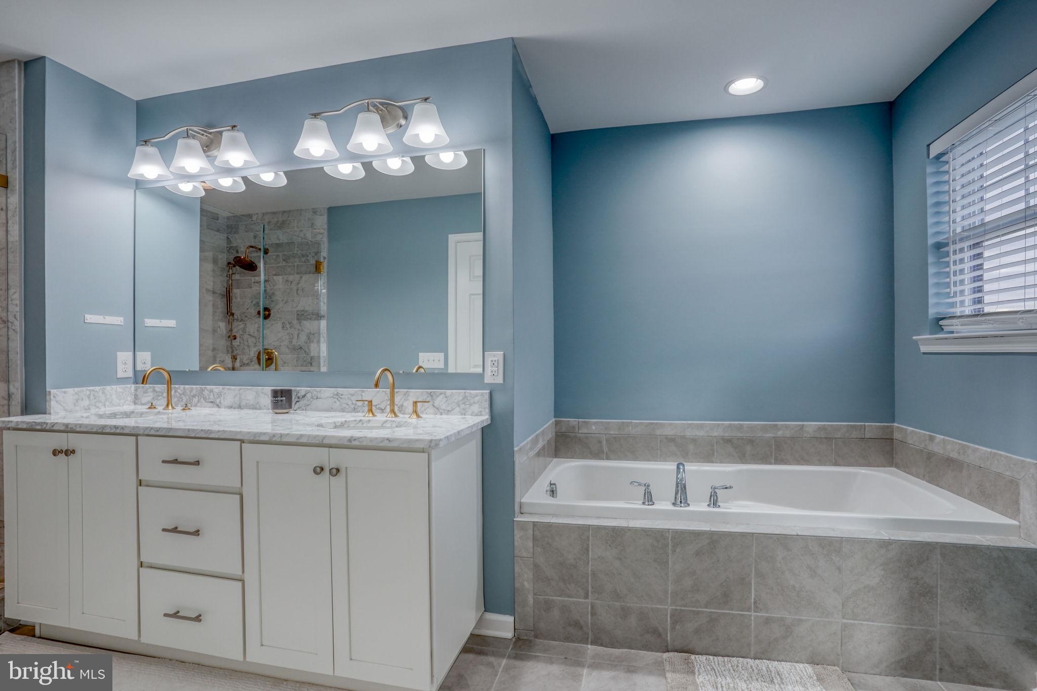 PARKSIDE - Residential