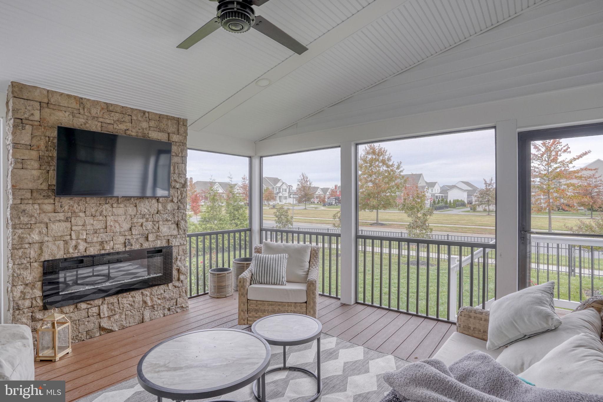 PARKSIDE - Residential