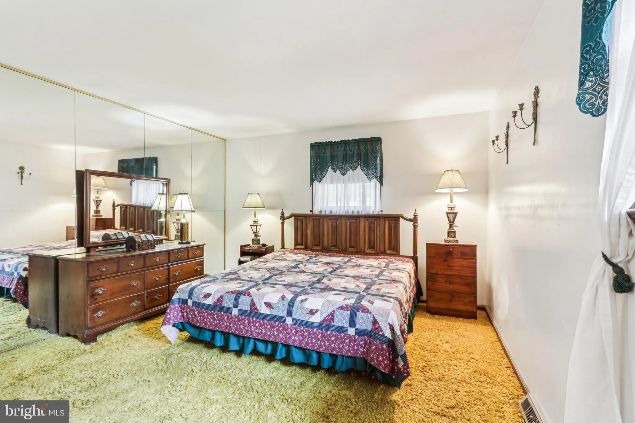 Millville, New Jersey 08332, United States, 3 Bedrooms Bedrooms, ,2 BathroomsBathrooms,Residential,Pending,113824