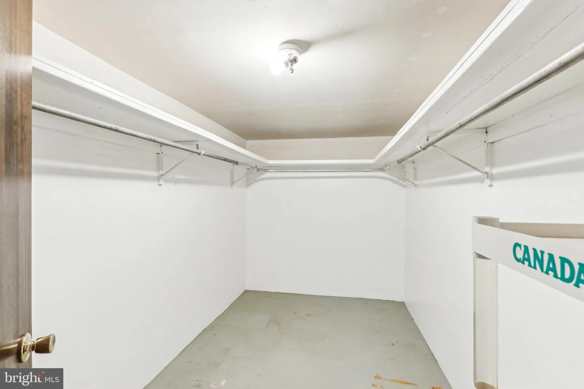 Millville, New Jersey 08332, United States, 3 Bedrooms Bedrooms, ,2 BathroomsBathrooms,Residential,Pending,113824