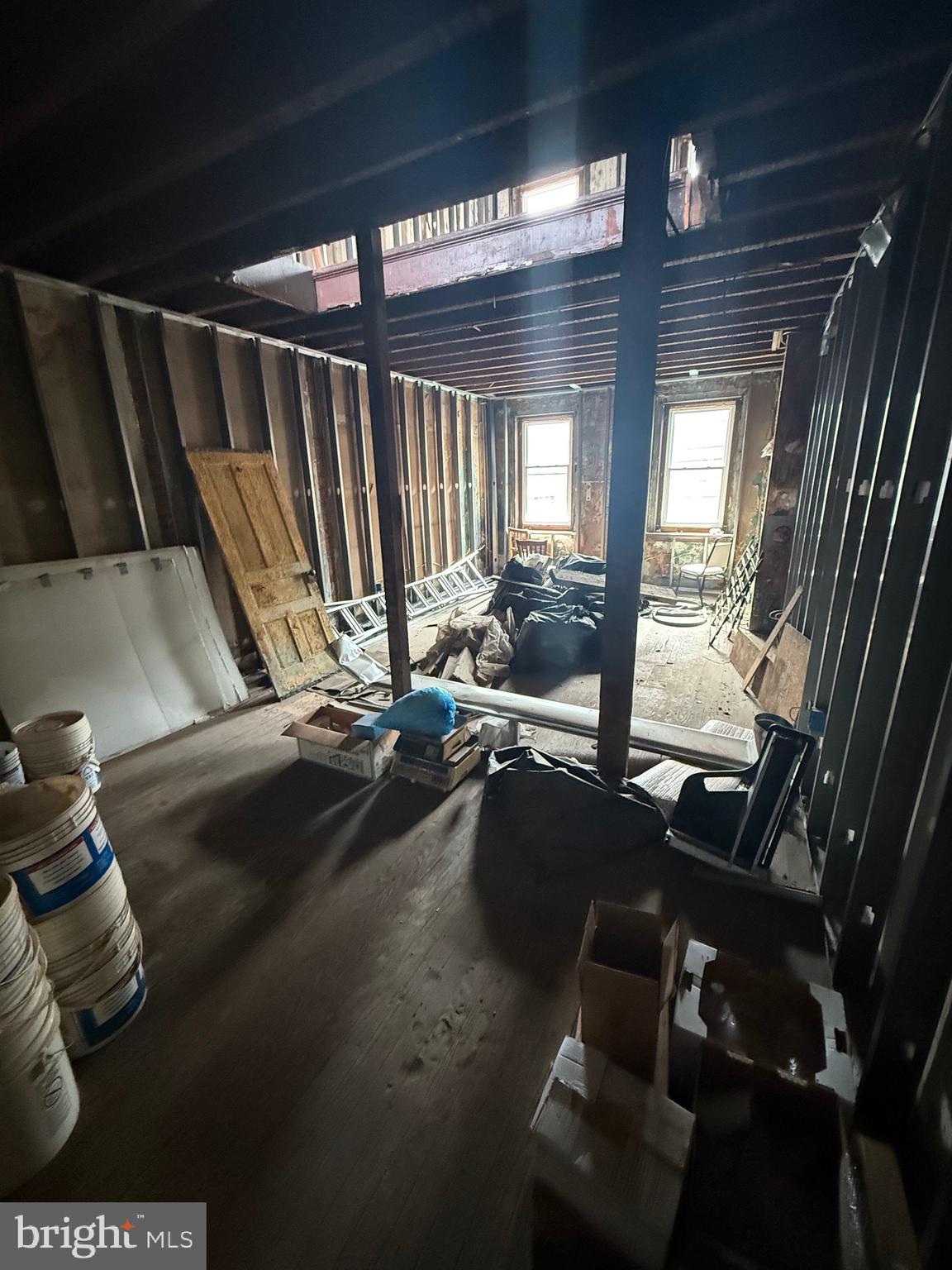 ITALIAN MARKET - Commercial Sale