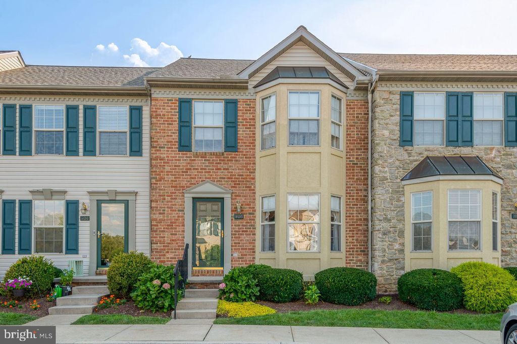 Photo of 406 COBBLESTONE LN, LANCASTER, PA 17601 (MLS # PALA2038780)