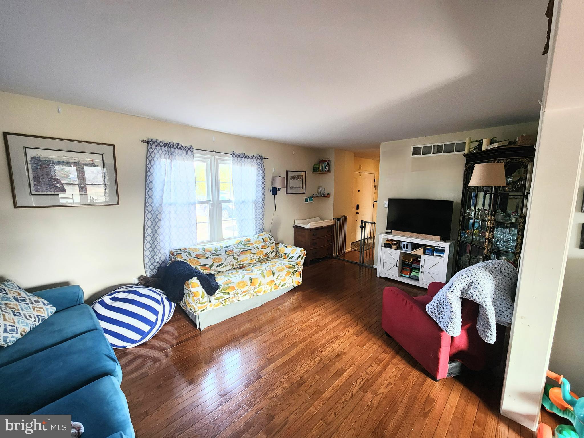 MONACY MANOR - Residential