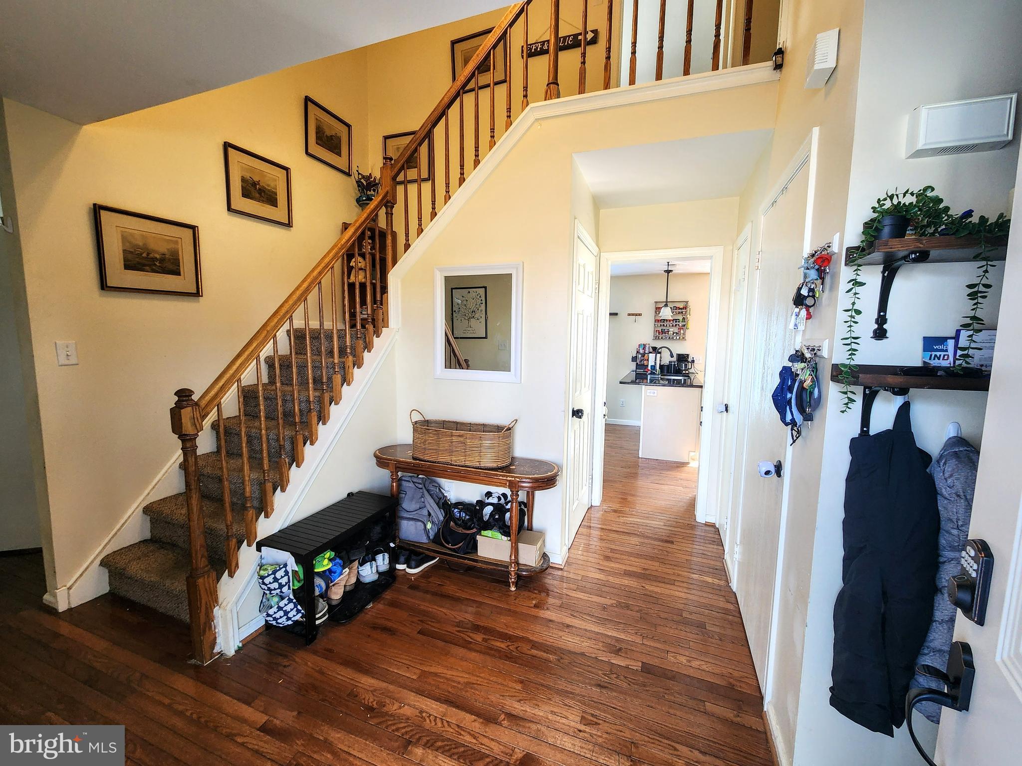 MONACY MANOR - Residential