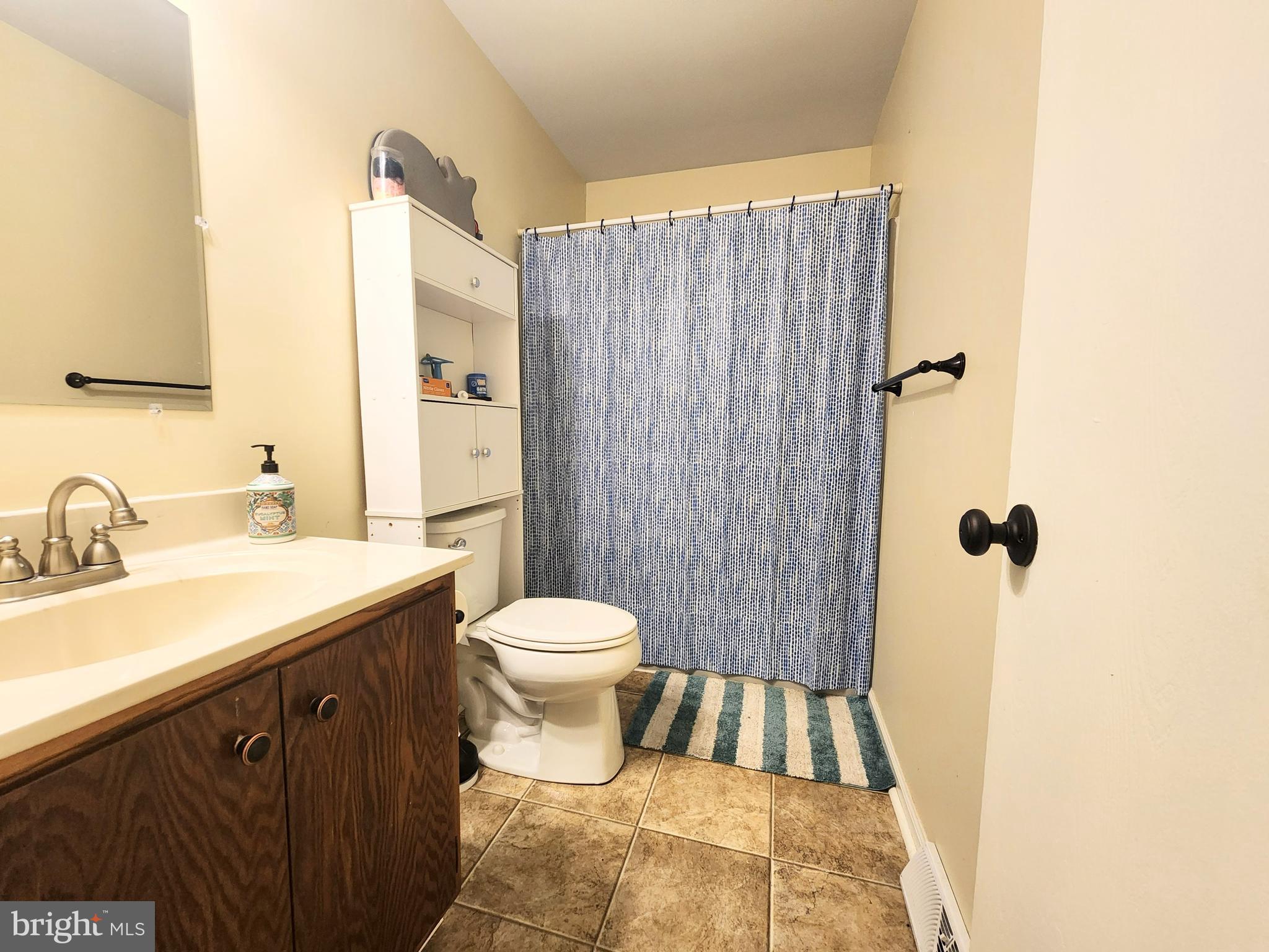 MONACY MANOR - Residential