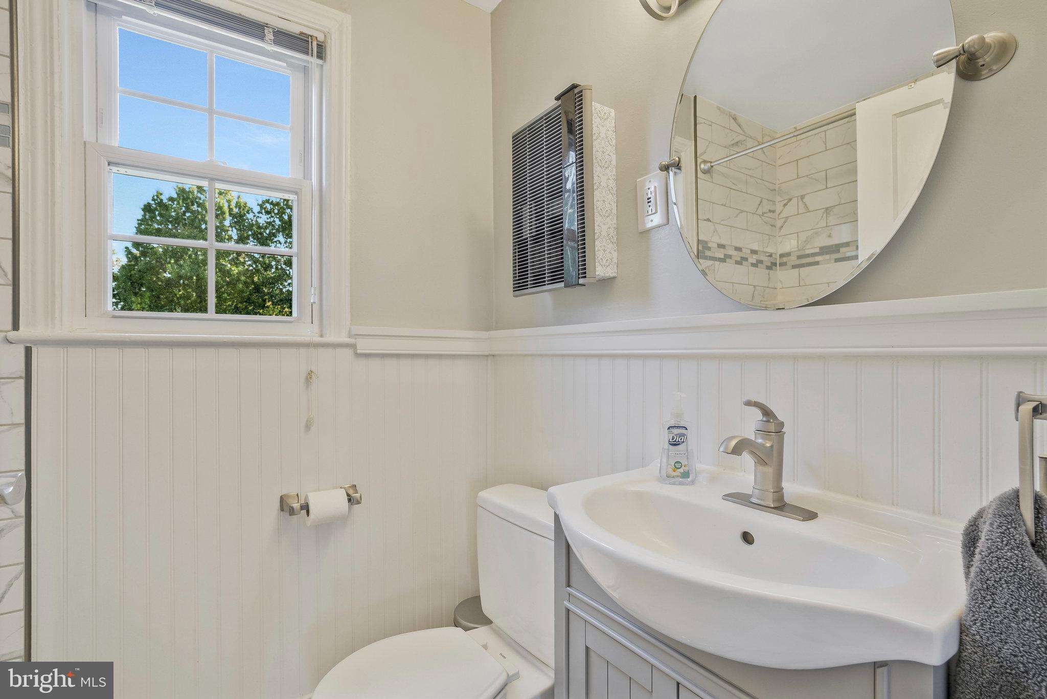 BELLE VIEW - Residential Lease