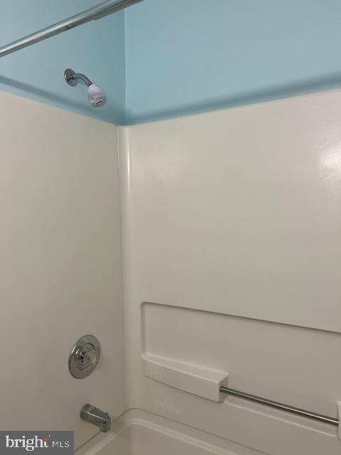 TIDEWATER COLONY - Residential Lease