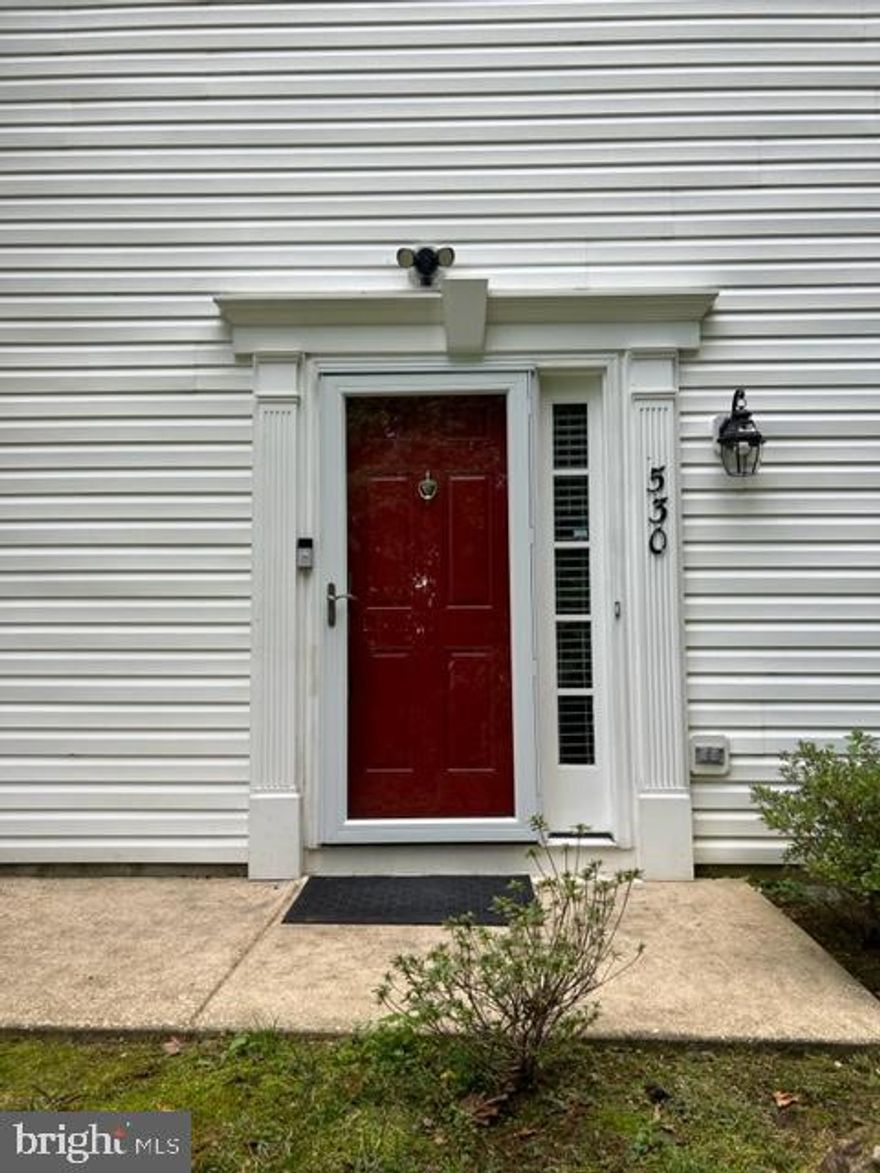 Tidewater Colony! Beautifully maintained  end unit colonial Townhouse, 3 Br/3.5 bath with 2 master suites and a lower level bedroom and  full bath. Spacious open floor plan on the main level and eat-in kitchen with a breakfast bar. The lower level  also includes a wet bar, and family room. Large deck for entertaining too! A must see!Central A/C & Furnace, Large rear  deck , Community has pool, tennis courts, playground, and jog path. Minutes from Rt. 50, 97, and downtown. Shows Well .Move-in Ready..