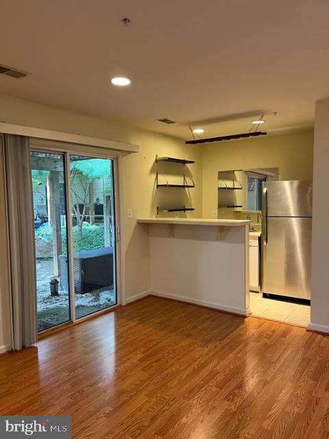 TIDEWATER COLONY - Residential Lease