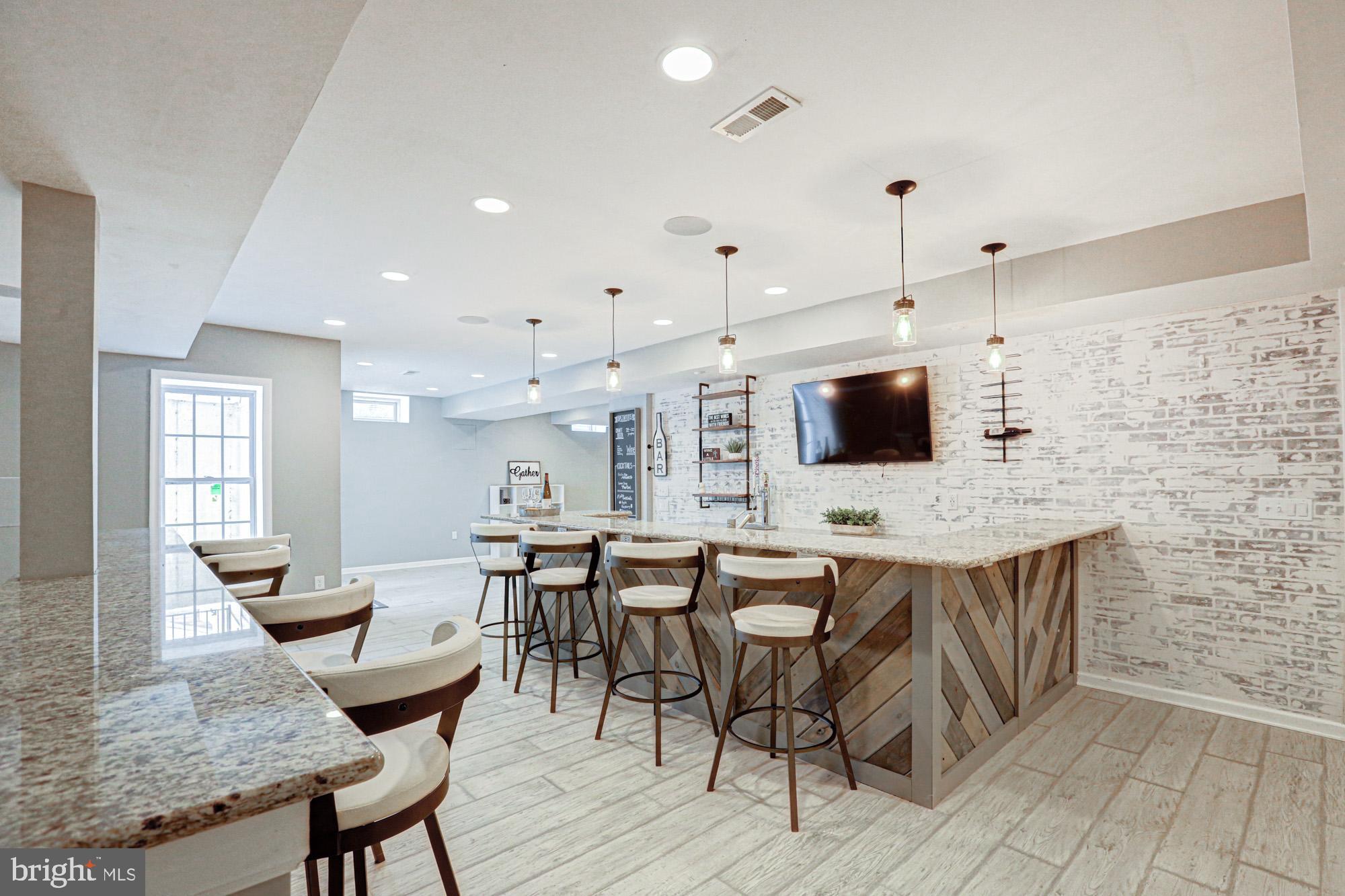 ESTATES AT ST ANNE - Residential