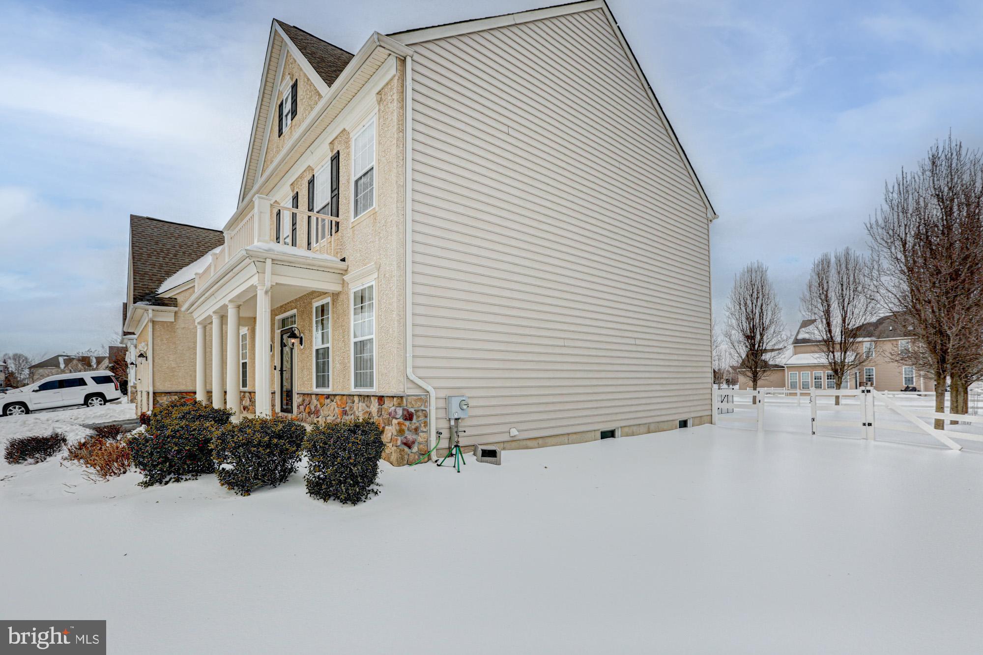 ESTATES AT ST ANNE - Residential