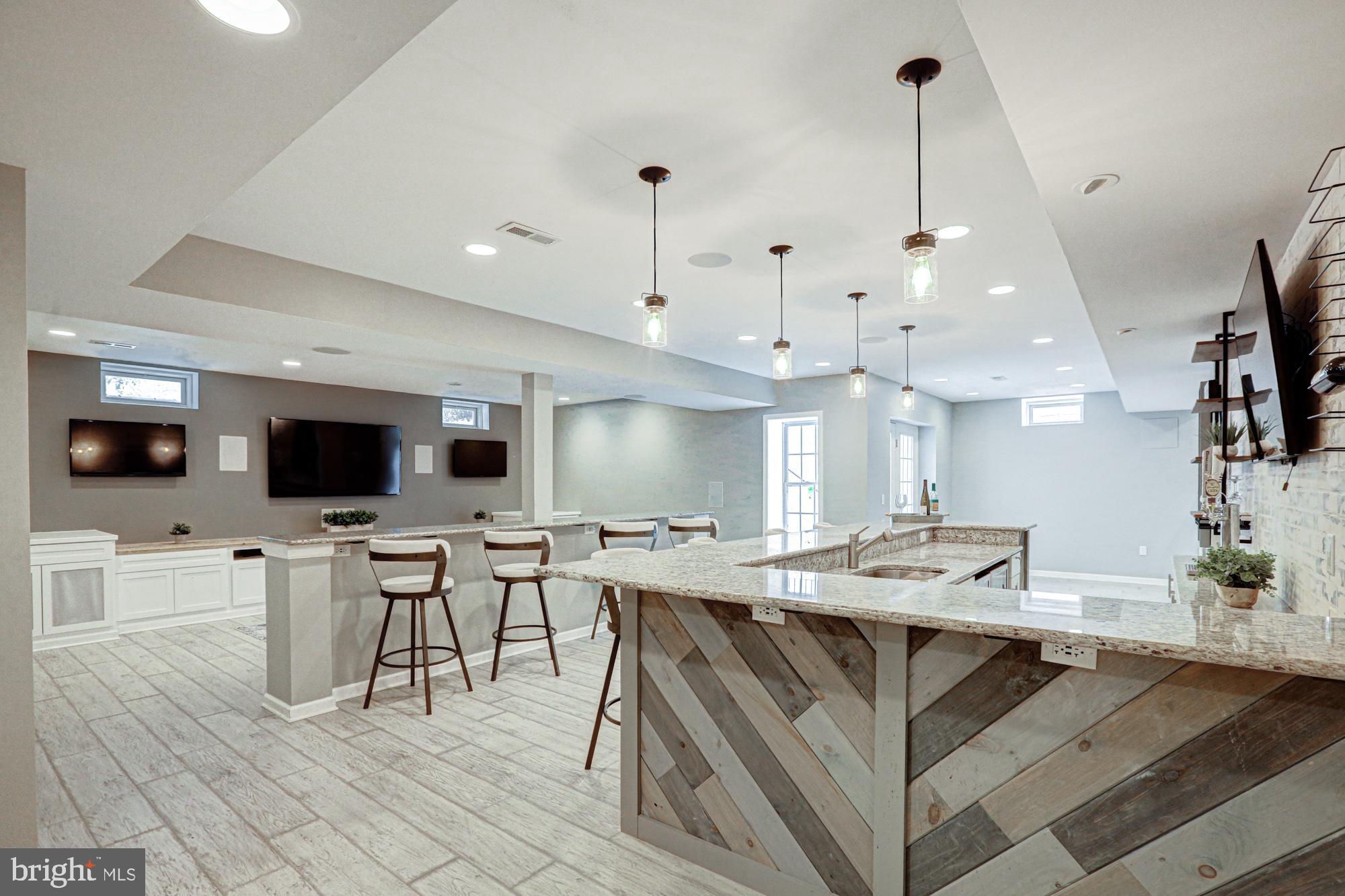 ESTATES AT ST ANNE - Residential