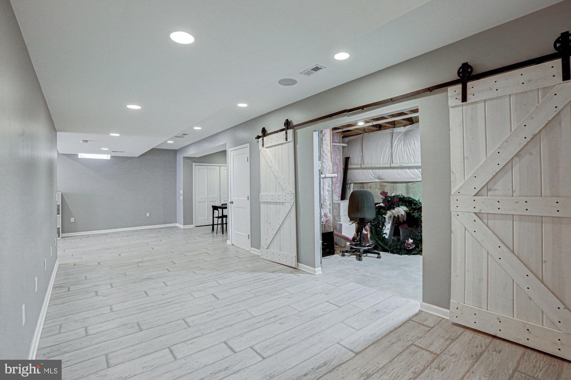 ESTATES AT ST ANNE - Residential