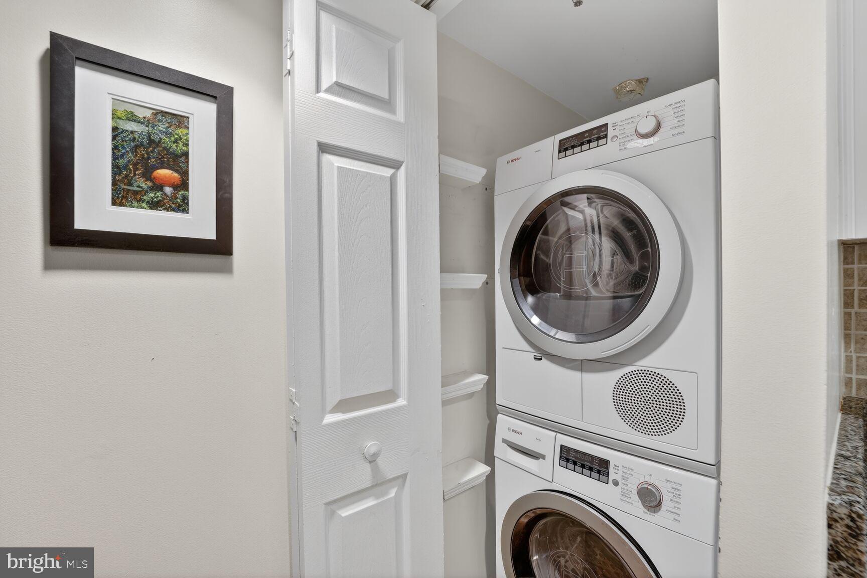 JEFFERSON RESIDENCES - Residential