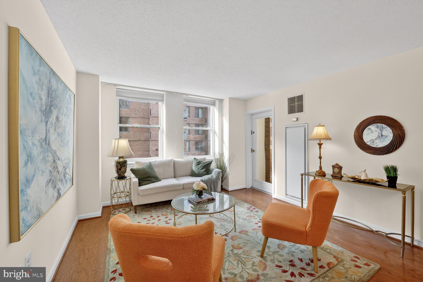 JEFFERSON RESIDENCES - Residential