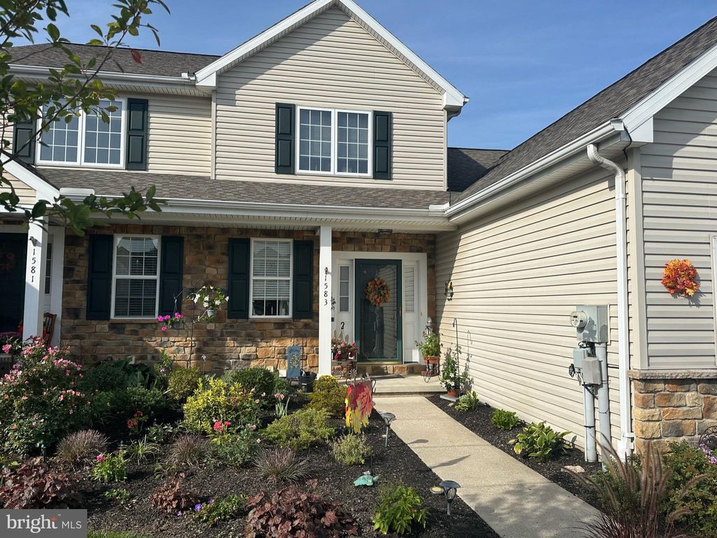 Photo of 1583 Hickory Run Court, Elizabethtown, PA 17022 (MLS # PALA2041302)