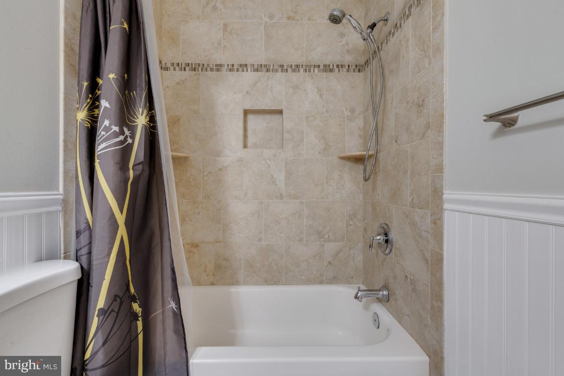 VILLAGE OF CLARYS FOREST - Residential