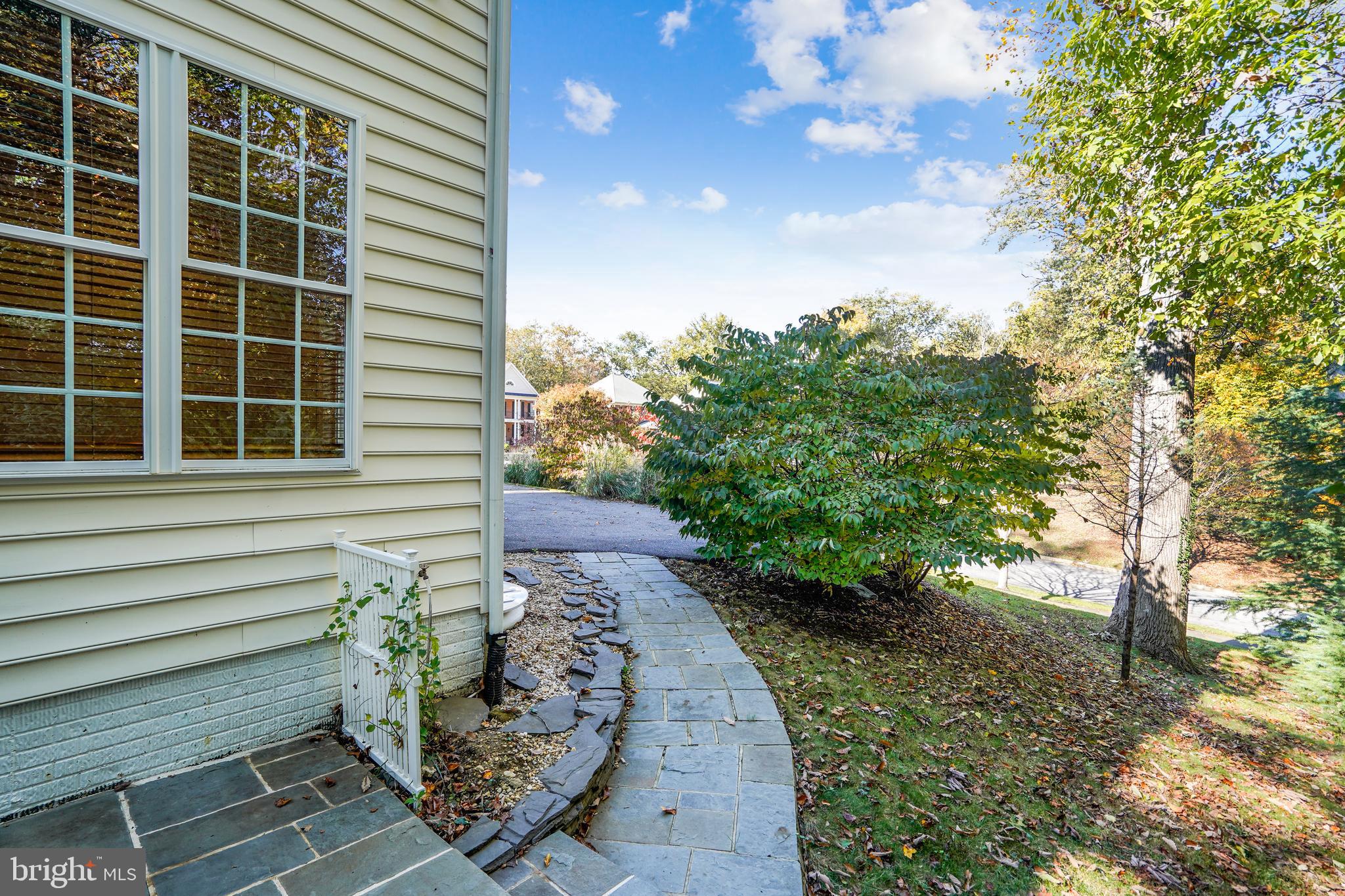 ANNAPOLIS RIDGE - Residential