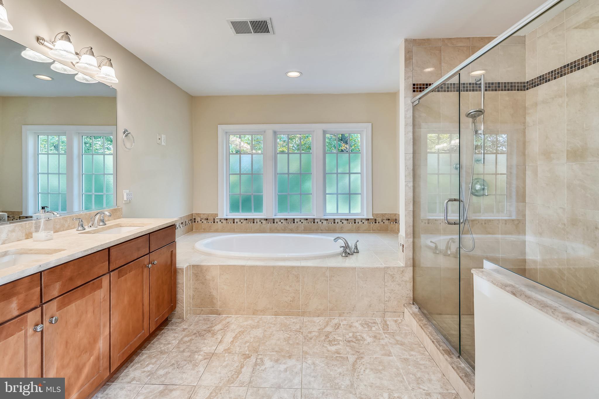 ANNAPOLIS RIDGE - Residential