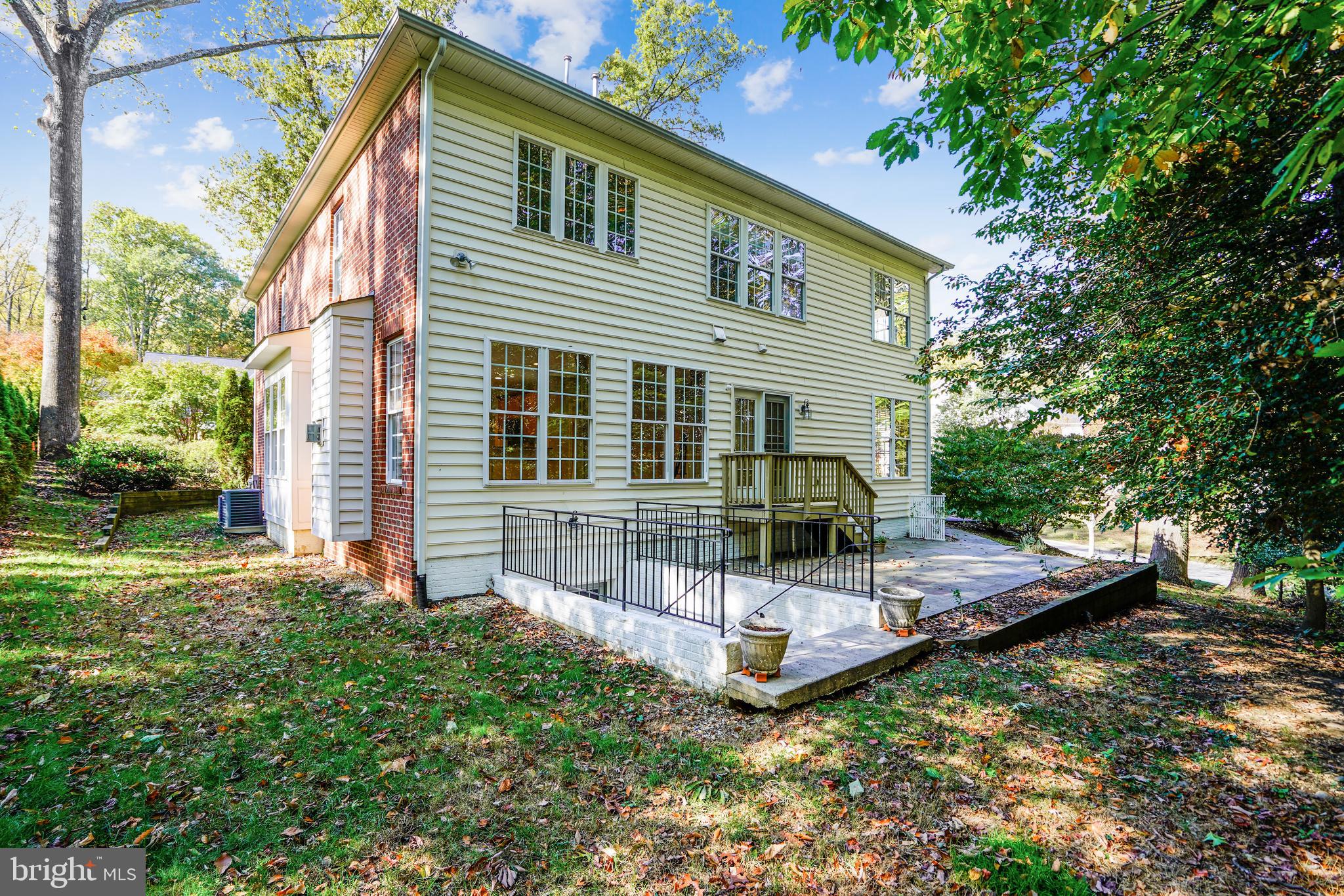 ANNAPOLIS RIDGE - Residential