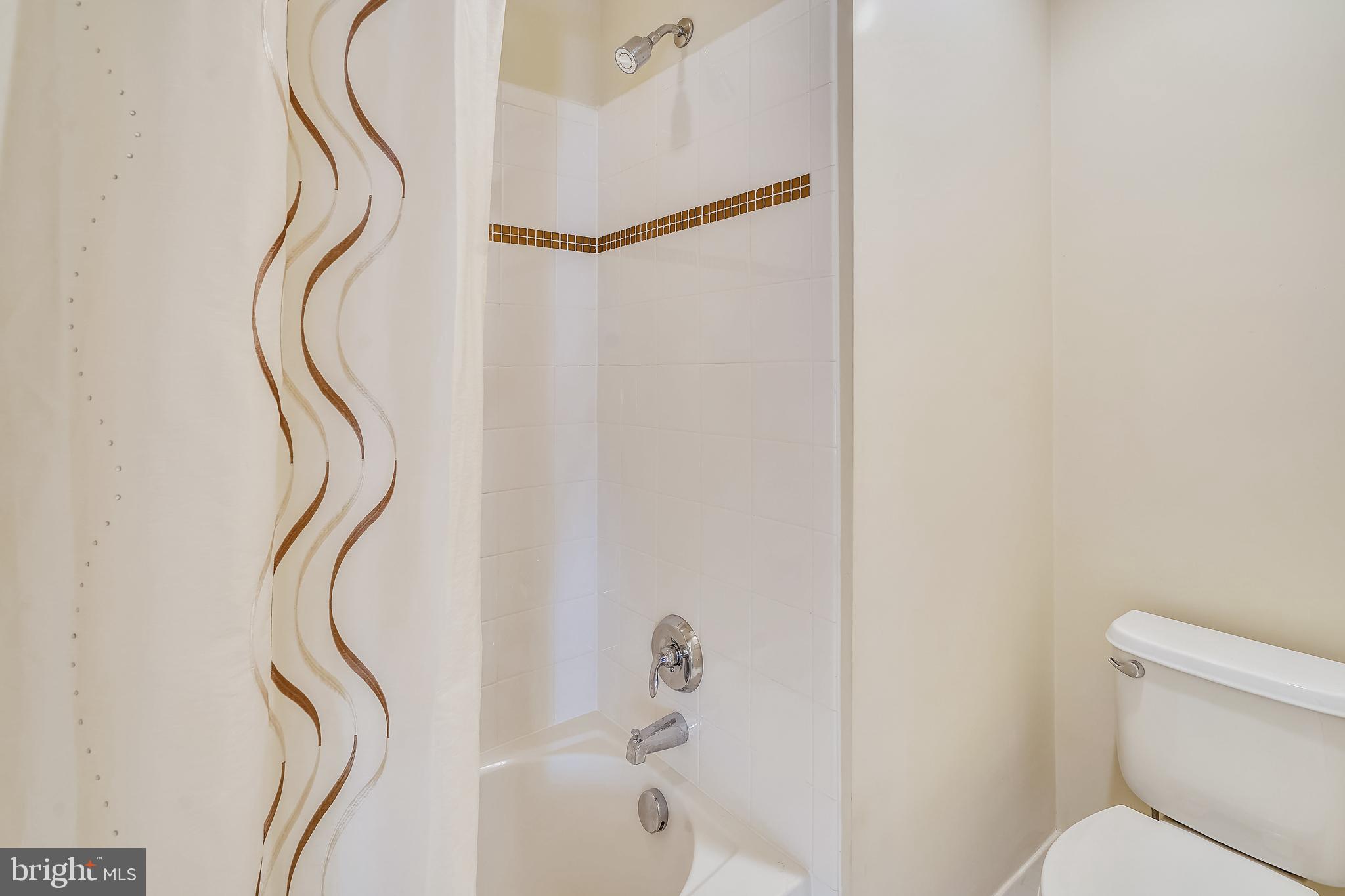 ANNAPOLIS RIDGE - Residential