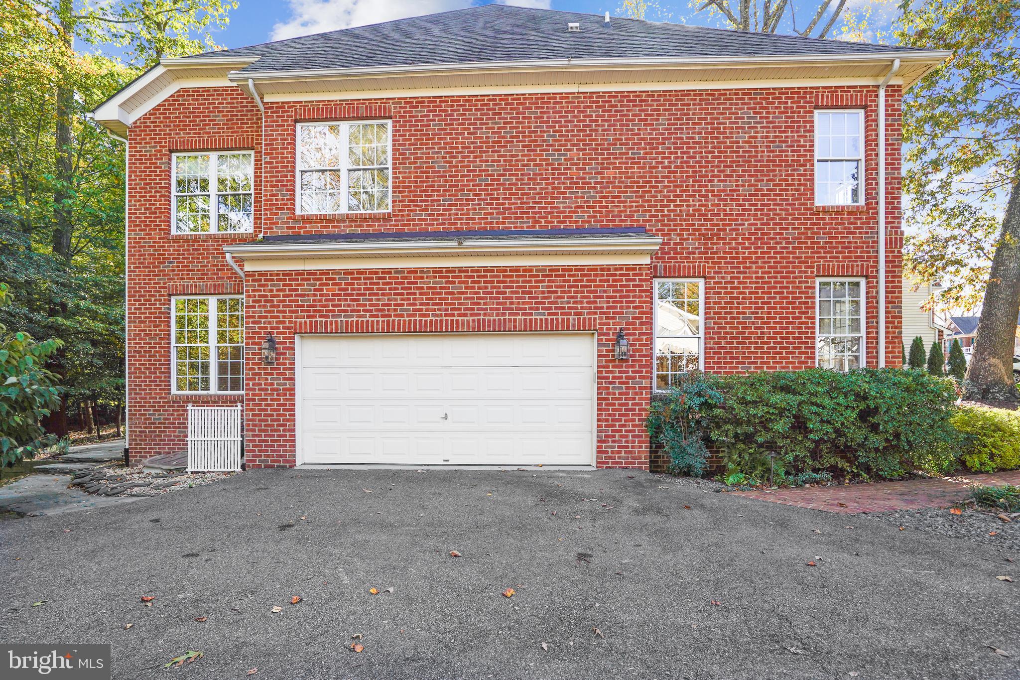 ANNAPOLIS RIDGE - Residential