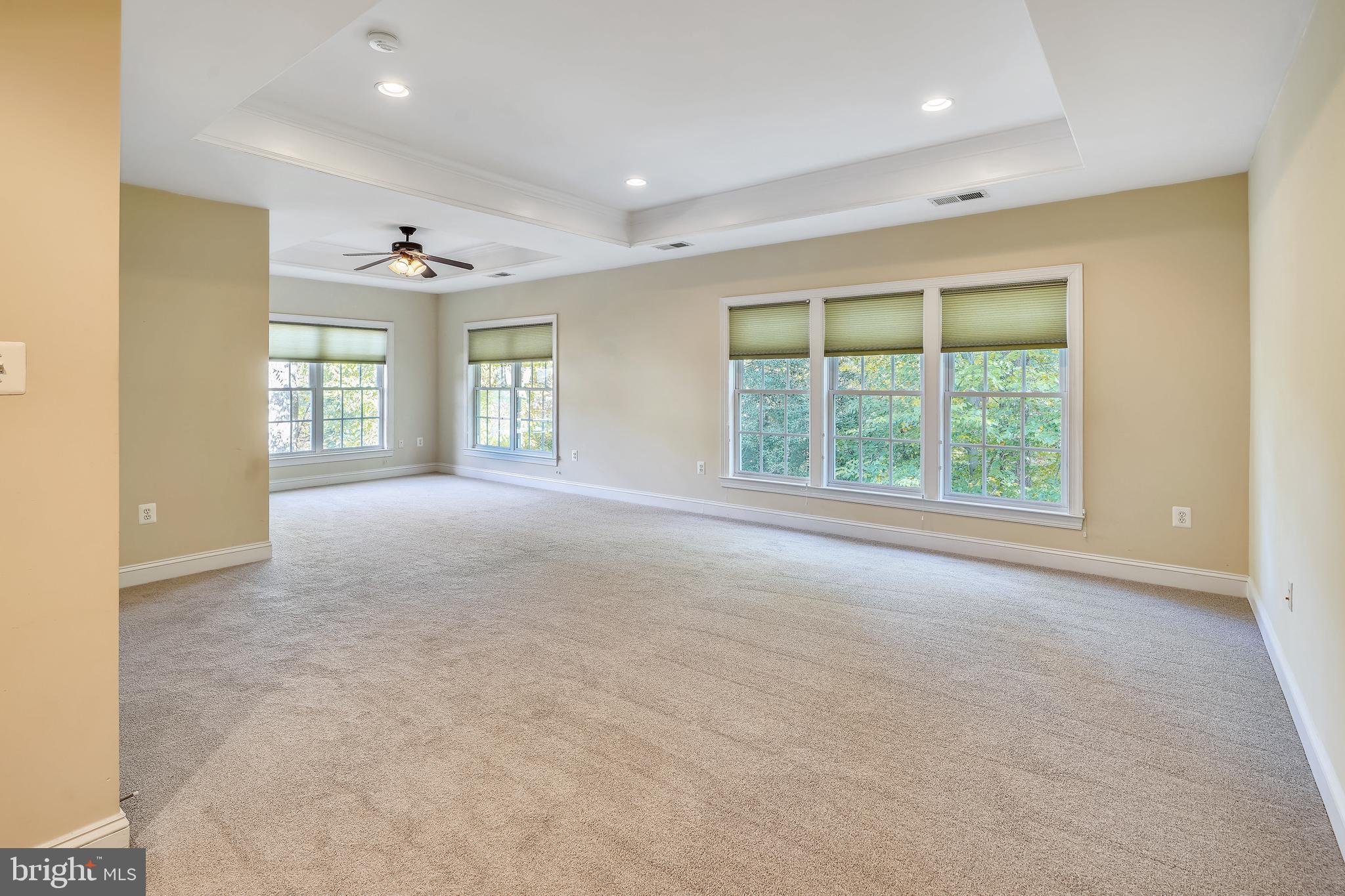 ANNAPOLIS RIDGE - Residential