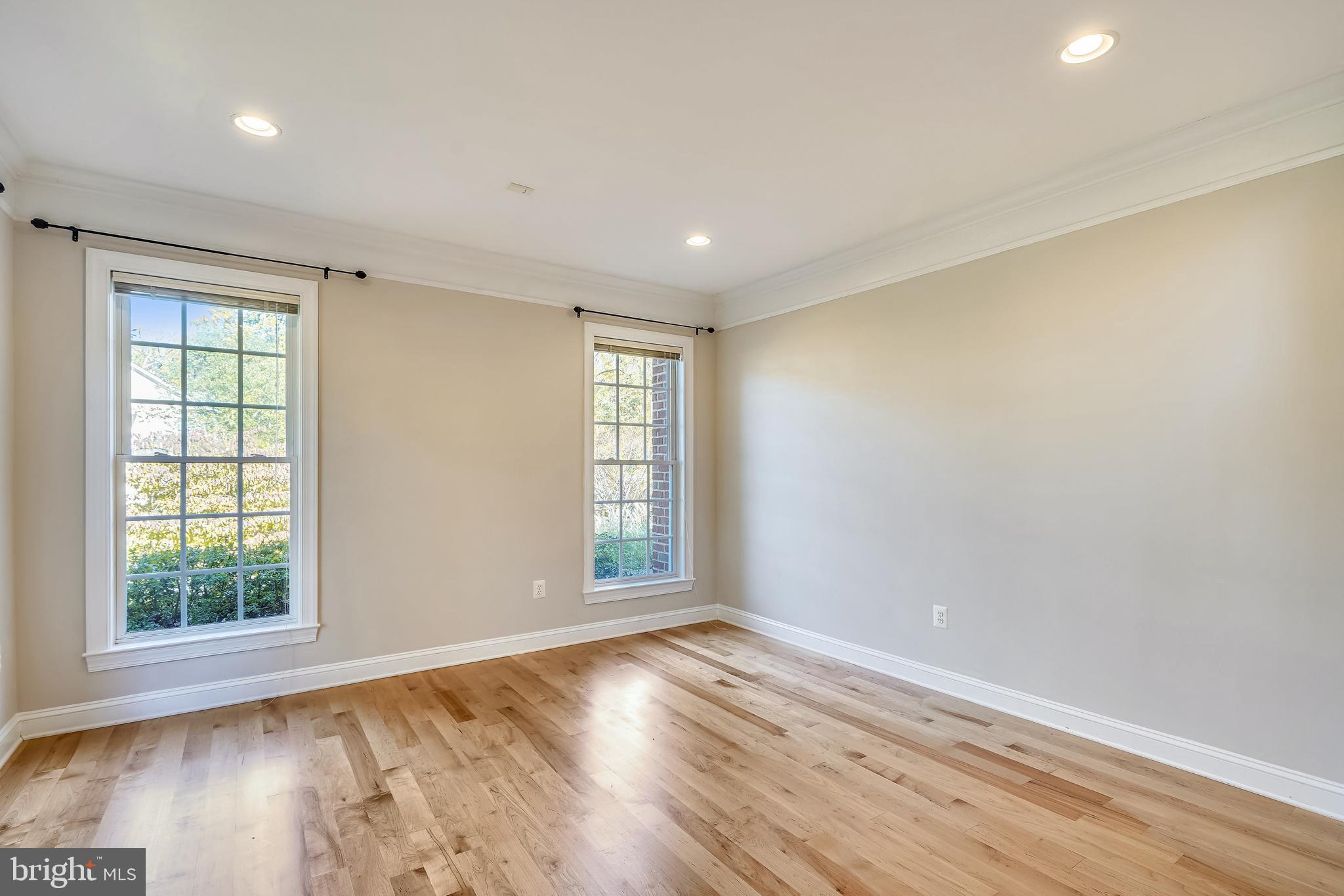 ANNAPOLIS RIDGE - Residential