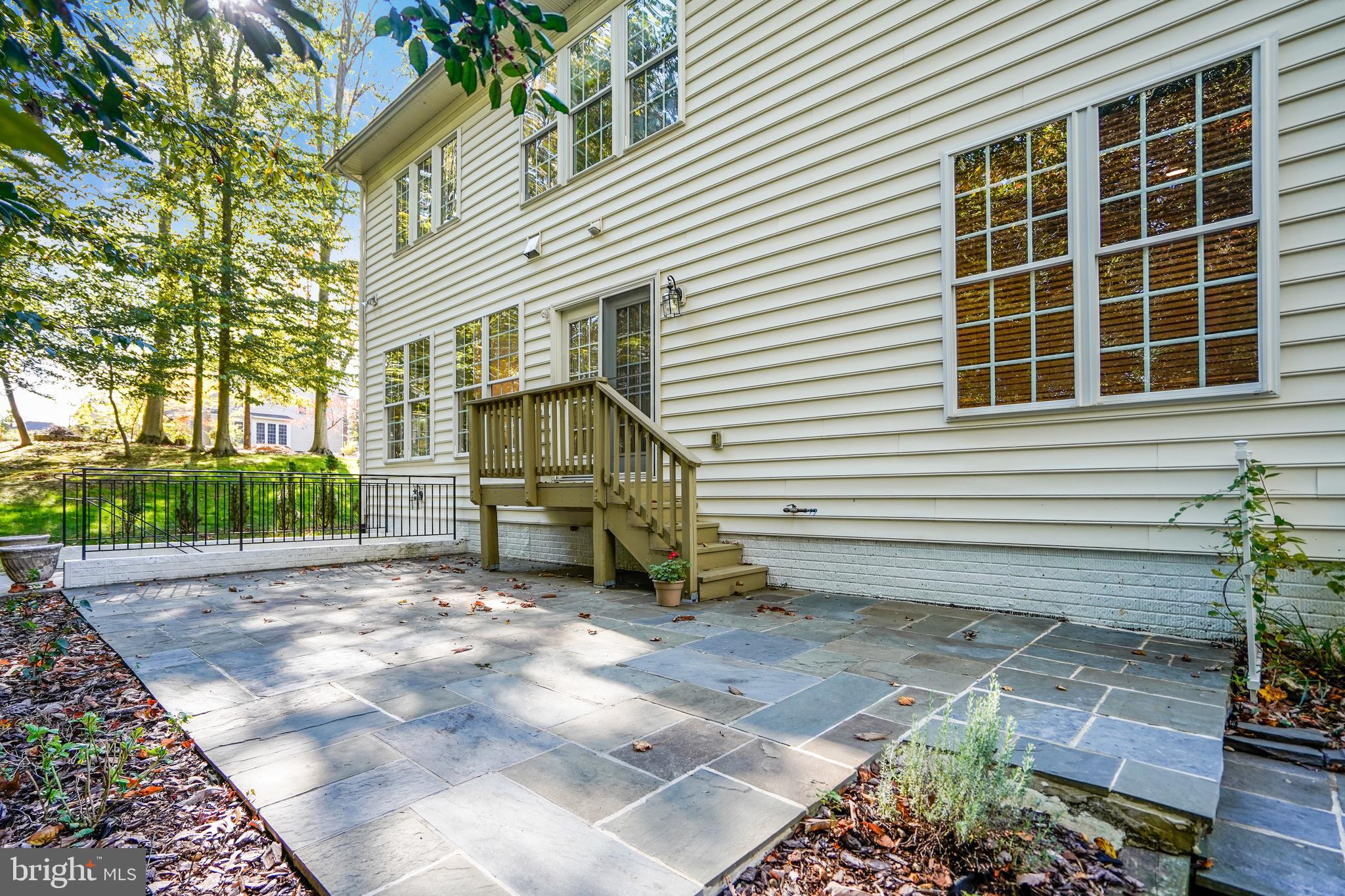 ANNAPOLIS RIDGE - Residential