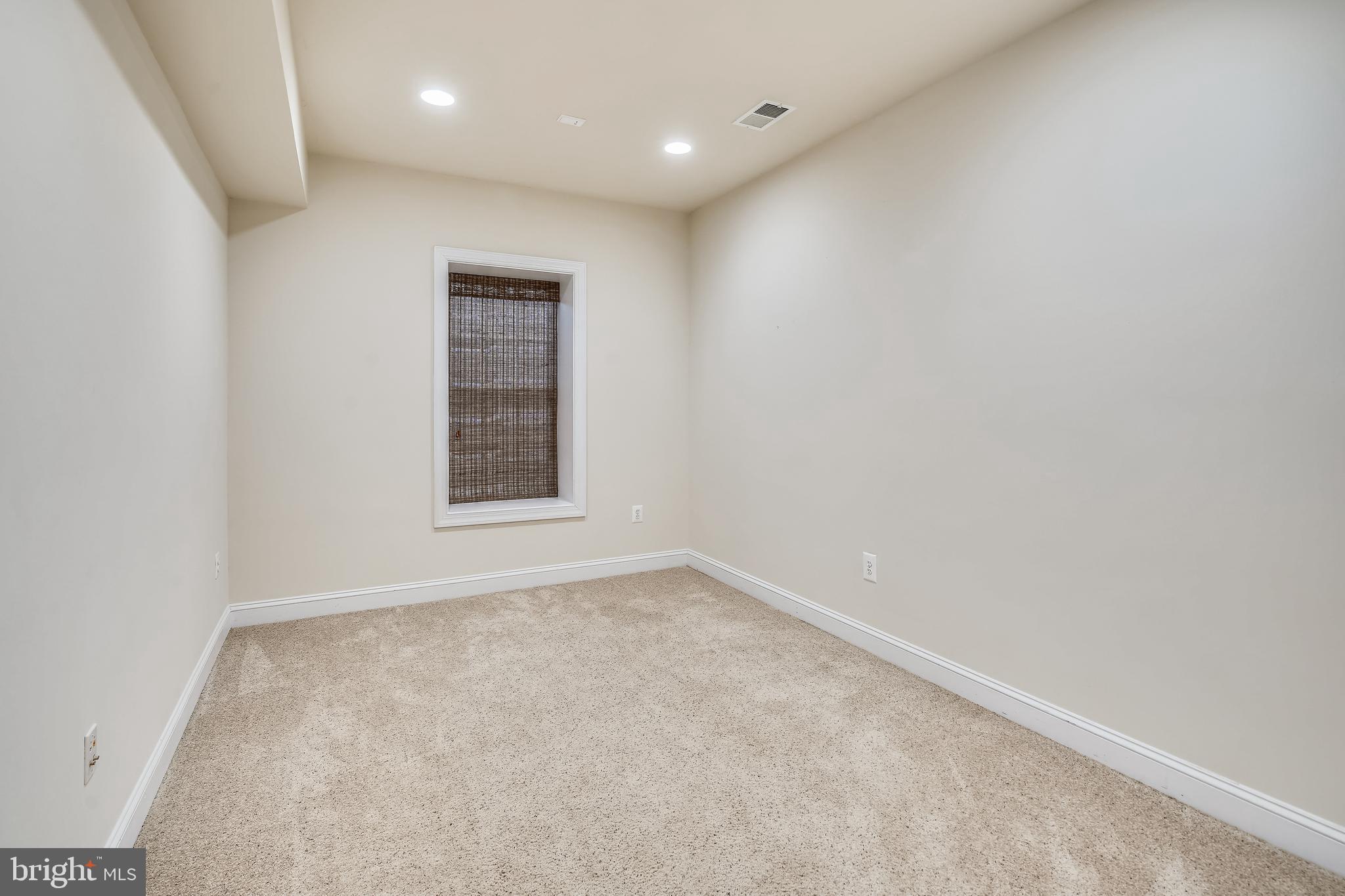 ANNAPOLIS RIDGE - Residential