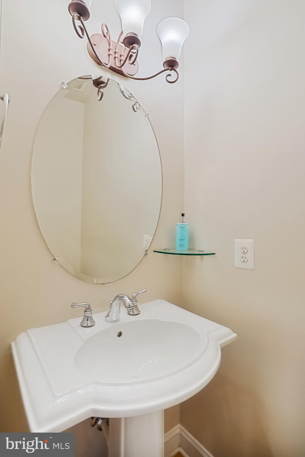 ANNAPOLIS RIDGE - Residential