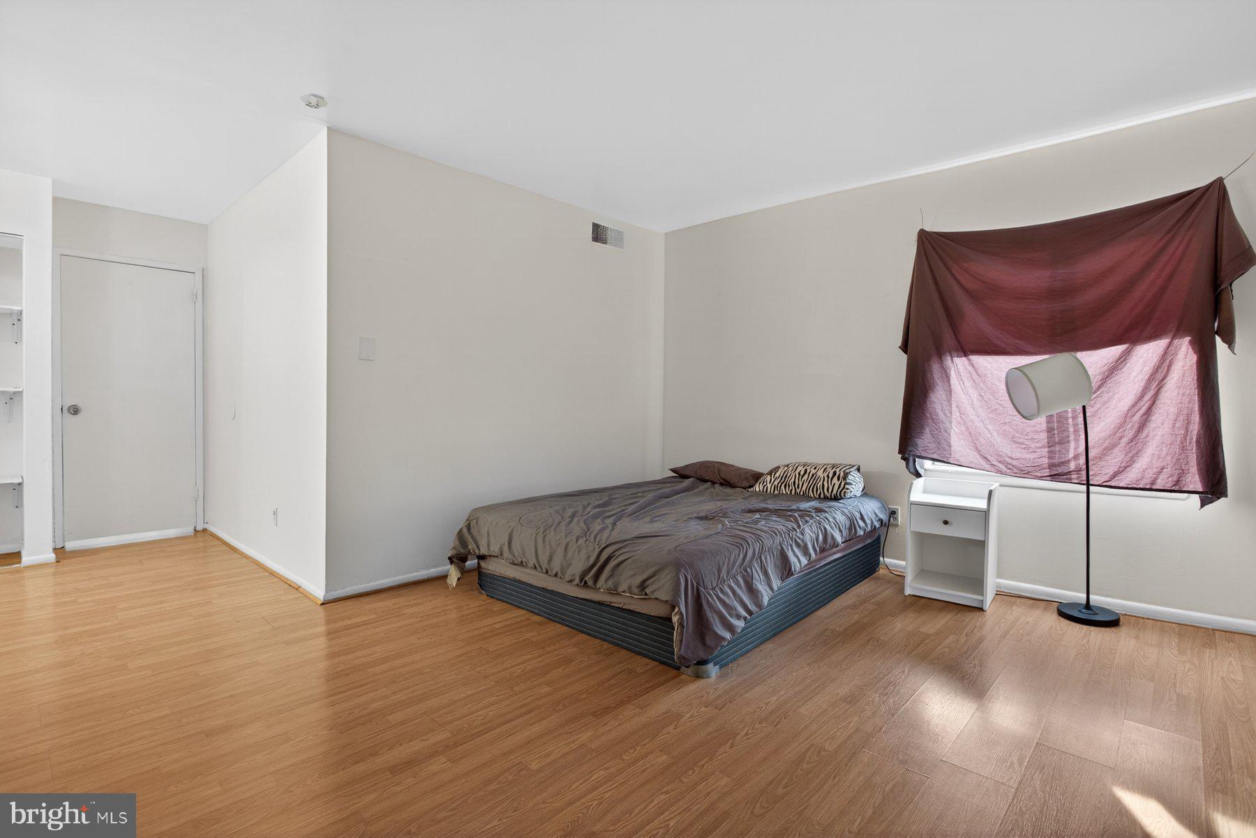 CHERRY GLEN CONDOS - Residential