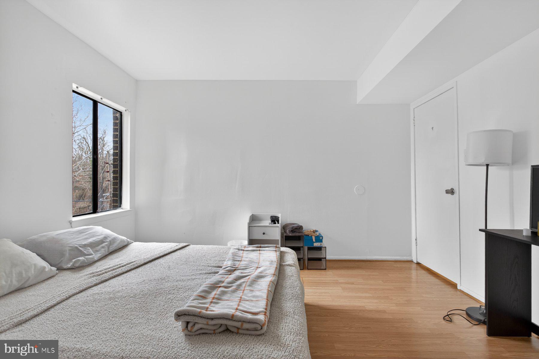 CHERRY GLEN CONDOS - Residential