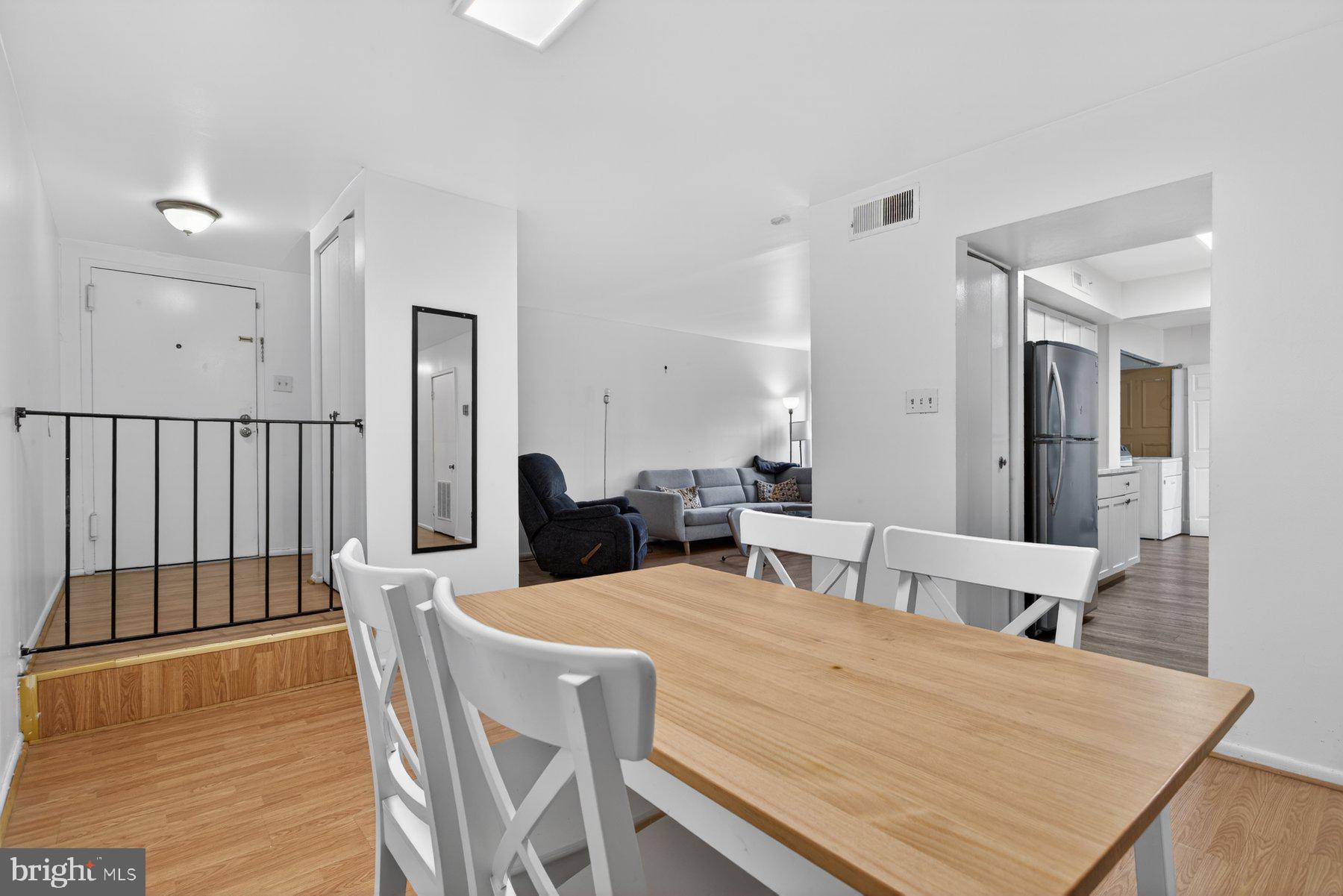 CHERRY GLEN CONDOS - Residential