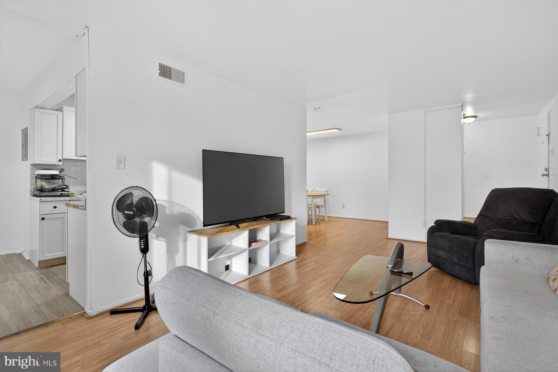 CHERRY GLEN CONDOS - Residential