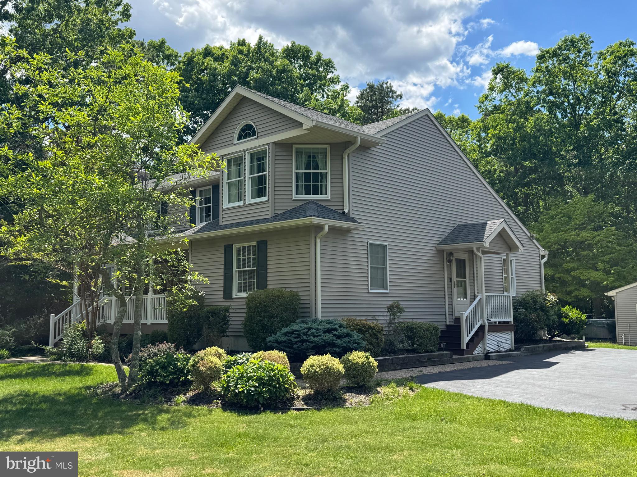 26 MEETINGHOUSE COURT
