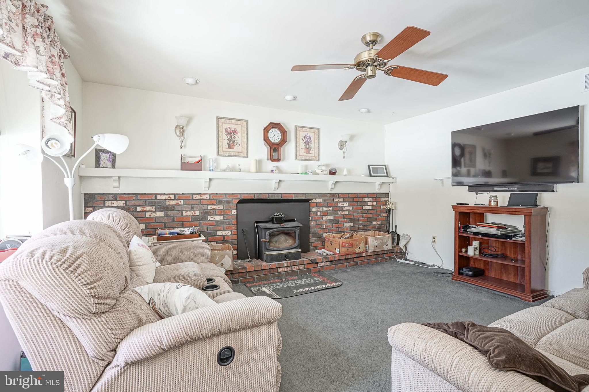 26 MEETINGHOUSE COURT