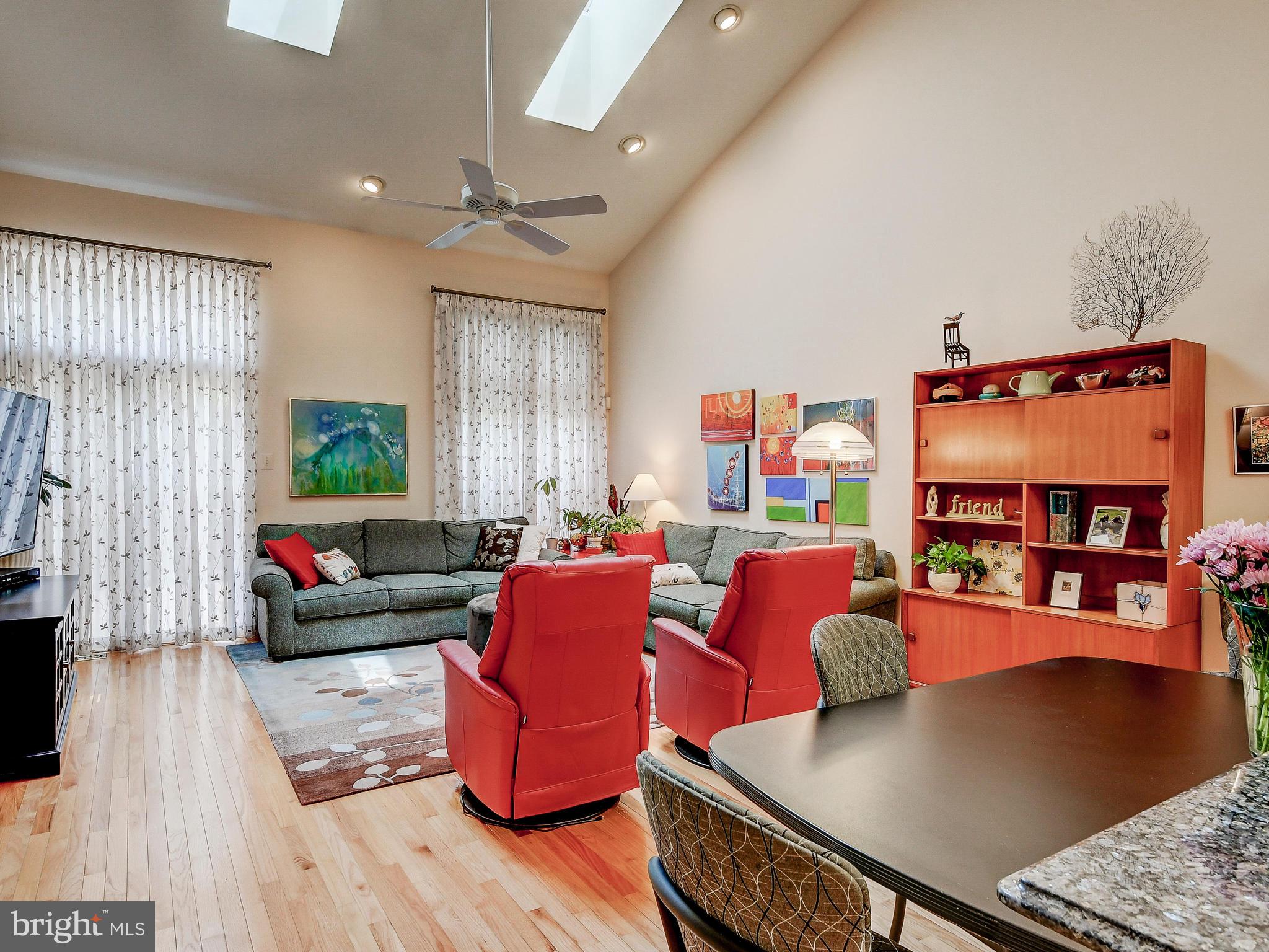 GREY ROCK VILLAS - Residential