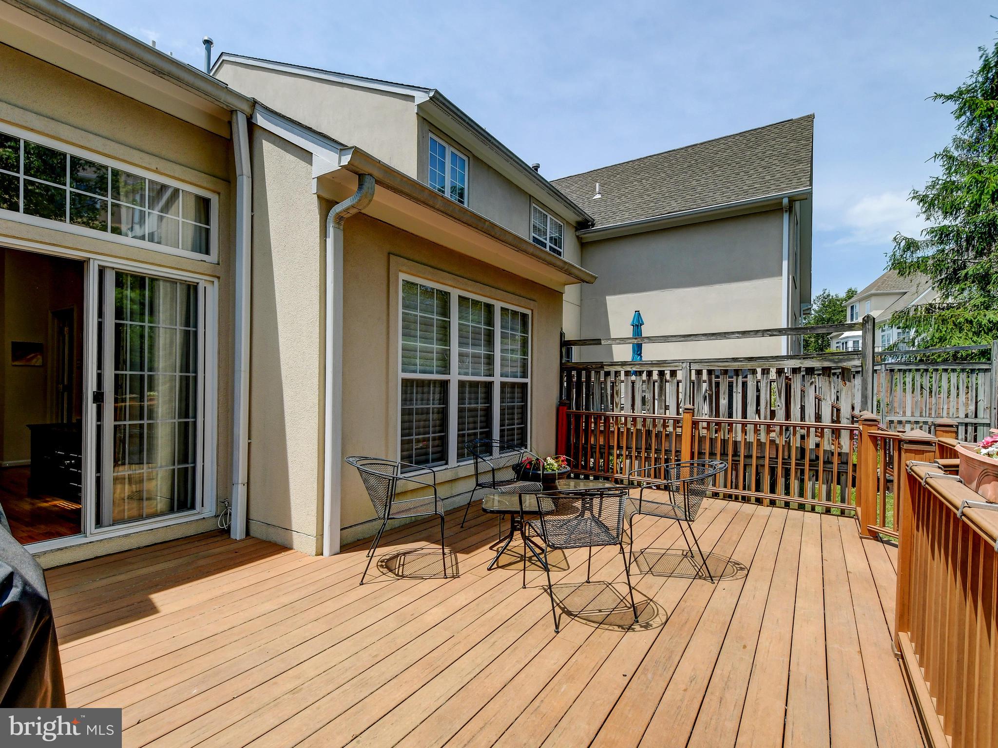 GREY ROCK VILLAS - Residential