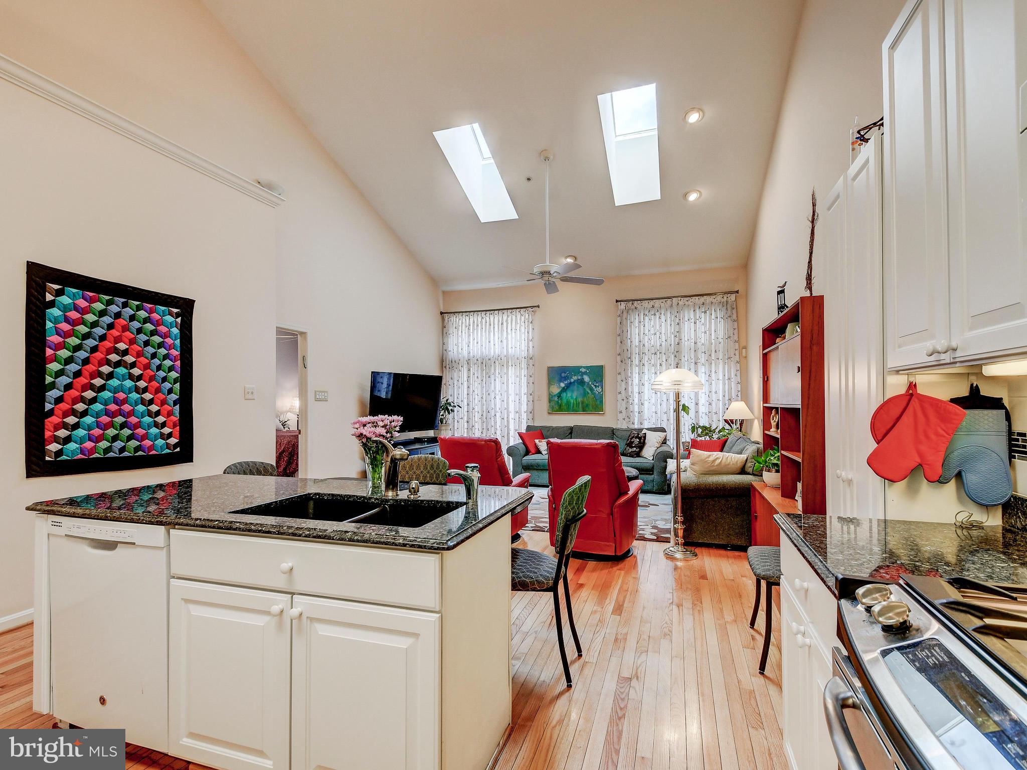 GREY ROCK VILLAS - Residential