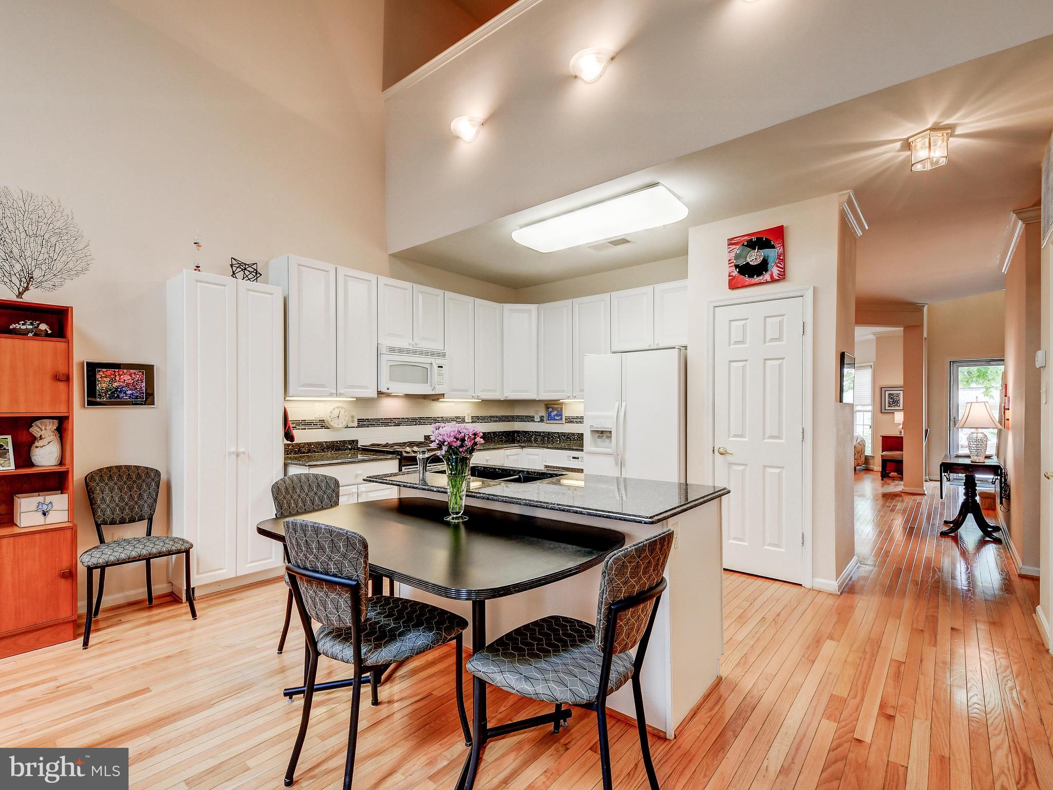 GREY ROCK VILLAS - Residential