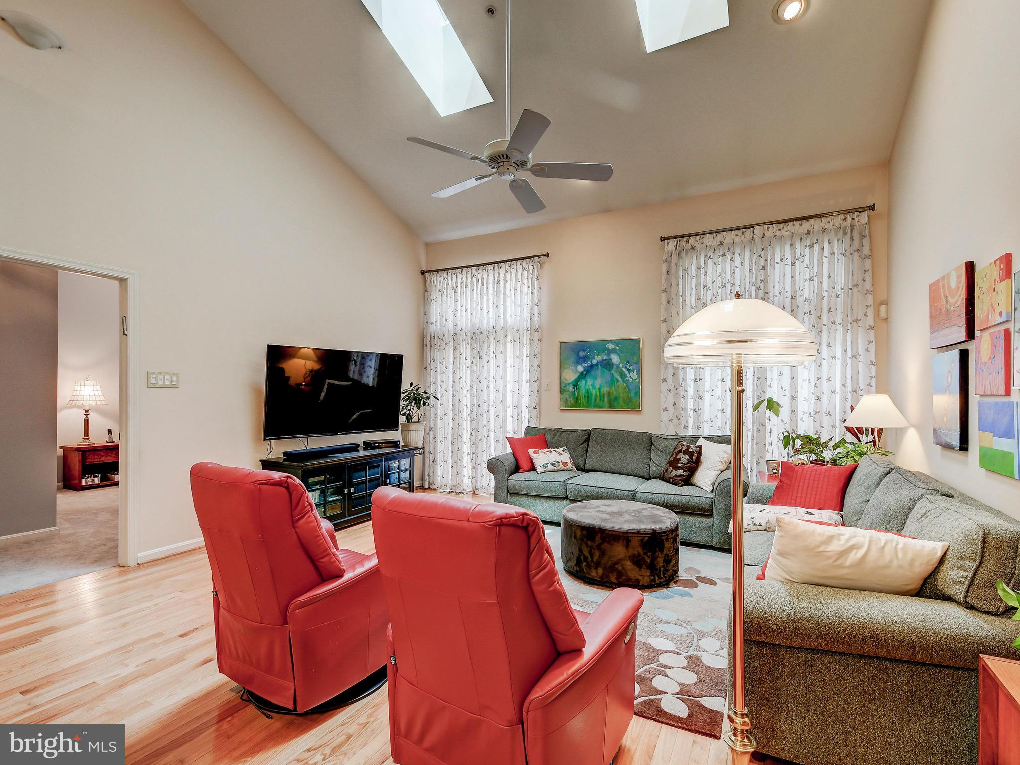 GREY ROCK VILLAS - Residential